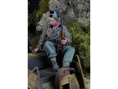 German Waffen Ss Handschar Mountain Division Kettenkrad Rider 1 (1 Figure) - image 3