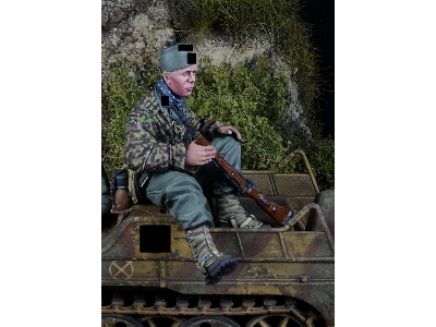 German Waffen Ss Handschar Mountain Division Kettenkrad Rider 2 (1 Figure) - image 1