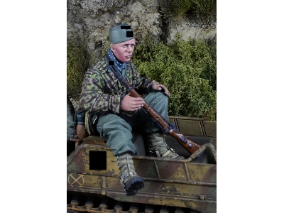German Waffen Ss Handschar Mountain Division Kettenkrad Rider 2 (1 Figure) - image 2