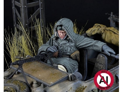 German Wwii Waffen Ss Schwimmwagen Mg Gunner (Winter 1943-1945 / 1 Figure) - image 1