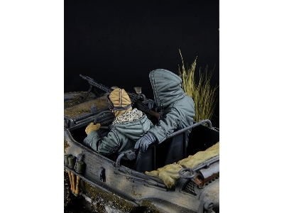 German Wwii Waffen Ss Schwimmwagen Crew, Volume 1 - Front Seats (Winter 1943-1945 / 2 Figures) - image 2