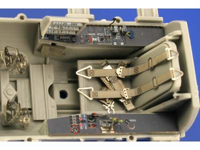 Me 262A Schwalbe interior 1/32 - Trumpeter - image 5