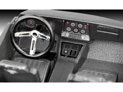 Chevrolet Corvette C3 (1969) Starter Kit (Revell Classics) - image 9