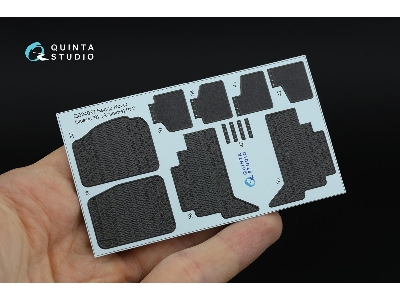 Range Rover Classic 1992 - 3d-printed & Coloured Interior (For Aoshima Kits) - image 4