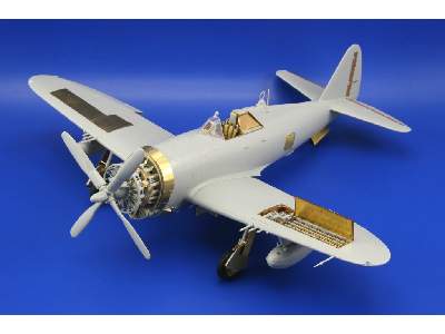 P-47D-20 exterior 1/32 - Trumpeter - image 4