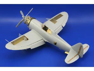 P-47D-20 exterior 1/32 - Trumpeter - image 7