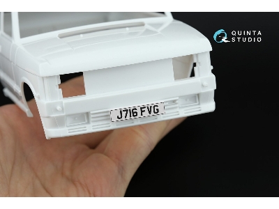 Range Rover Classic 1992 - 3d-printed & Coloured Interior (For Aoshima Kits / Small Version) - image 7