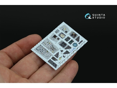 Eurofighter Typhoon Single-seater (Powered-up Displays) - 3d-printed & Coloured Interior (For Trumpeter Kits / Small Version) - 
