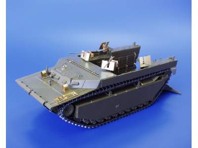 LVT-4 1/35 - Italeri - image 6