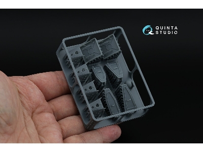 Sukhoi Su-30 Sm - Engine Intake Covers & Wheel Chocks (For Zvezda Kits / 3d-printed) - image 4