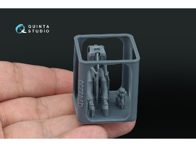 Svetlana Sitting In Su-31 (1 Figure 3d-printed / For Quinta Models Kits) - image 2
