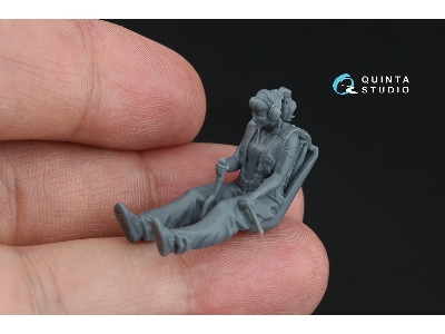 Svetlana Sitting In Su-31 (1 Figure 3d-printed / For Quinta Models Kits) - image 4