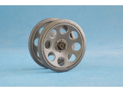 Sd.Kfz. 251 - Corrected Road Wheels 14 Complete Wheels (For Das Werk Kits) - image 6