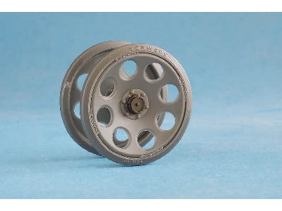 Sd.Kfz. 251 - Corrected Road Wheels 14 Complete Wheels (For Das Werk Kits) - image 7