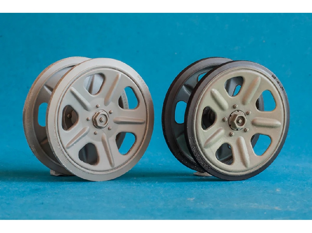 Sd.Kfz. 250 - Wheels Road Tread (Type 1 / For Das Werk Kits) - image 1