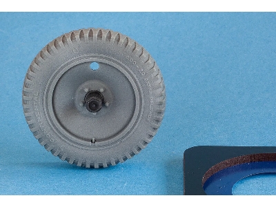 Sd.Kfz. 250 - Common Off-road 2 Front Wheels (For das Werk Kits) - image 3