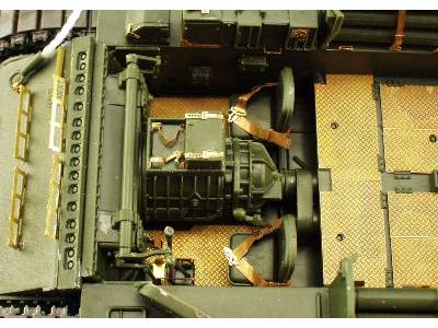 M-10 Duckbill interior 1/35 - Academy Minicraft - image 7