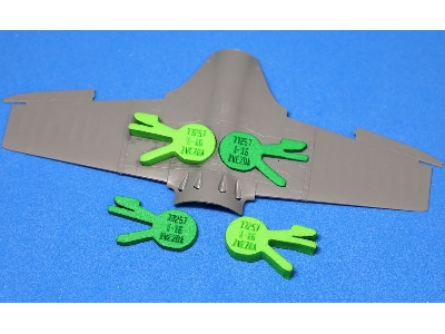 Polikarpov I-16 Type 5 - Wheel Bay Plugs (For Zvezda Kits) - image 2