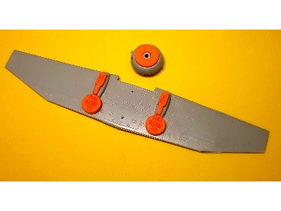 Reggiane Re.2002 Ariete - Wheel Bay Plugs (For Italeri Kits) - image 2