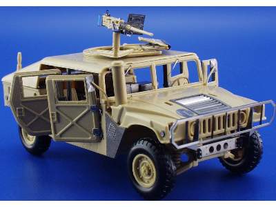 M-1025 exterior 1/35 - Academy Minicraft - image 4