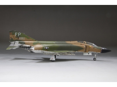 Mcdonnell Douglas F-4 C Phantom - Usaf "wolfpack 1967" - image 4