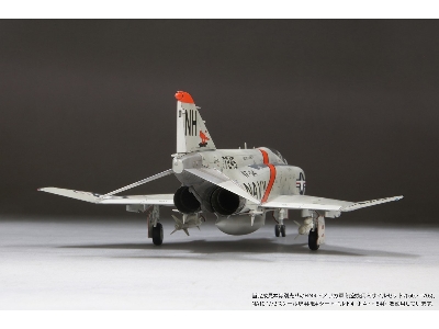 Mcdonnell Douglas F-4 J Phantom - Us Navy Aardvarks - image 10
