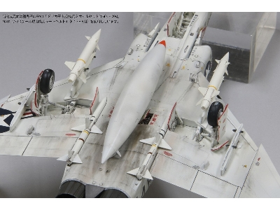 Mcdonnell Douglas F-4 J Phantom - Us Navy Aardvarks - image 11