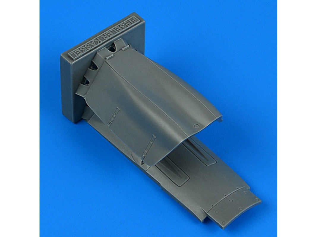 Focke Wulf Fw-190 D-9 - Fieseler Kassel Cowling (For Hasegawa Kits) - image 1