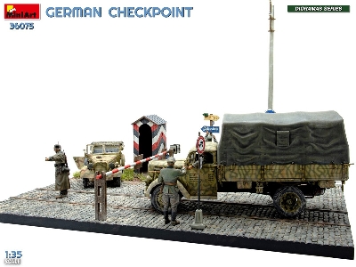 German Checkpoint - 3t Cargo Truck 3,6-36s & Kfz.1 Type 170vk With Feldgendarmerie (Big Set) - image 2