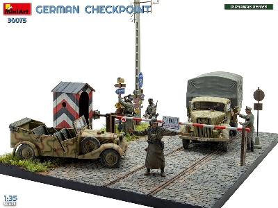 German Checkpoint - 3t Cargo Truck 3,6-36s & Kfz.1 Type 170vk With Feldgendarmerie (Big Set) - image 13