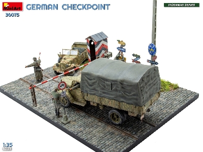 German Checkpoint - 3t Cargo Truck 3,6-36s & Kfz.1 Type 170vk With Feldgendarmerie (Big Set) - image 61
