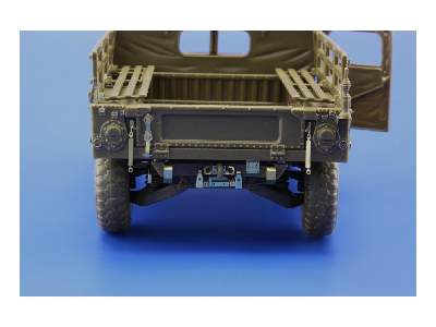 M-1097 Cargo Carrier 1/35 - Italeri - image 4