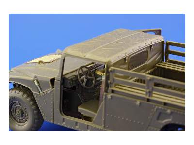 M-1097 Cargo Carrier 1/35 - Italeri - image 8