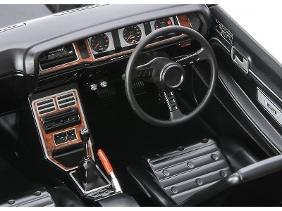 Nissan Laurel Ht 2000sgx (Khc130) Late Version - Custom Version (1973) - image 12