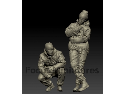 Modern Ukrainian Tank Crew Set 1 (2 Figures) - image 2