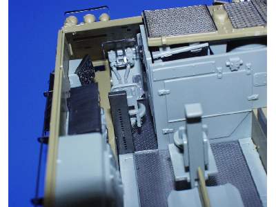 M-113 IDF Zelda interior 1/35 - Academy Minicraft - image 8