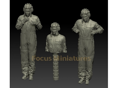 Modern Polish Tank Crew (3 Figures) - image 1