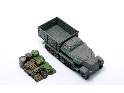 Sd.Kfz 251 "pritsche" - image 2