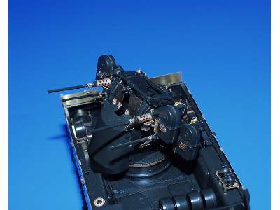 M-16 Half Track 1/35 - Tamiya - image 6