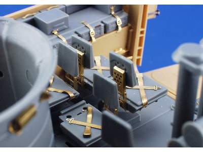 M-2 interior 1/35 - Tamiya - image 4