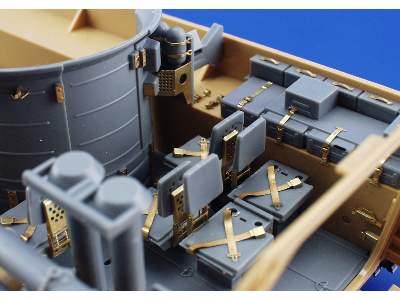 M-2 interior 1/35 - Tamiya - image 6