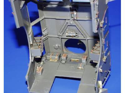 M-26 DWag.  interior 1/35 - Tamiya - image 5