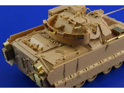 M-2A2 OIF 1/35 - Academy Minicraft - image 9