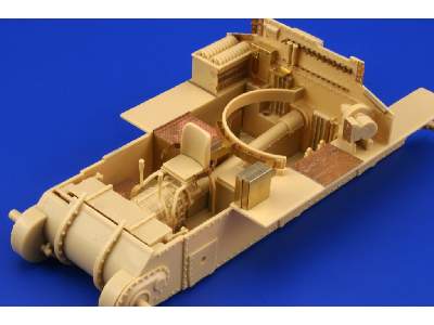 M-3 Grant interior 1/35 - Academy Minicraft - image 5