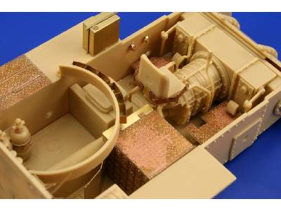 M-3 Grant interior 1/35 - Academy Minicraft - image 7