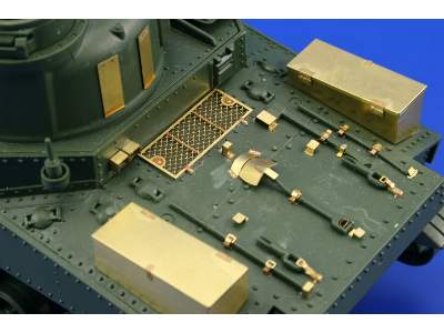 M-3 Lee exterior 1/35 - Academy Minicraft - image 8