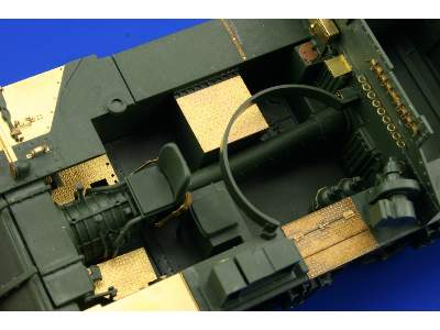 M-3 Lee interior 1/35 - Academy Minicraft - image 4