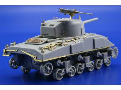 M-4 Sherman Mid.  Production 1/72 - Trumpeter - image 3