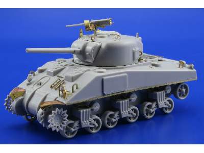 M-4 Sherman Mid.  Production 1/72 - Trumpeter - image 5