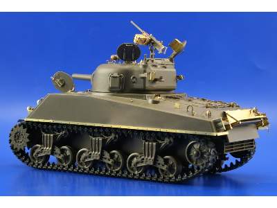 M-4A3 Sherman 105mm gun 1/35 - Tamiya - image 10